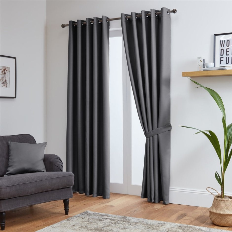 100% Blackout Curtains