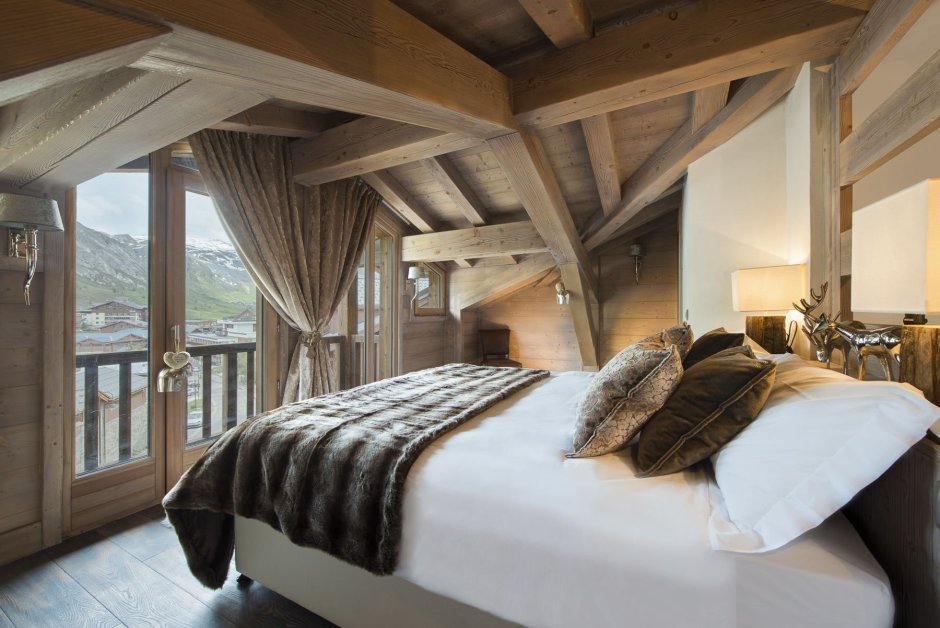 Спальня Шале с панорамными окнами