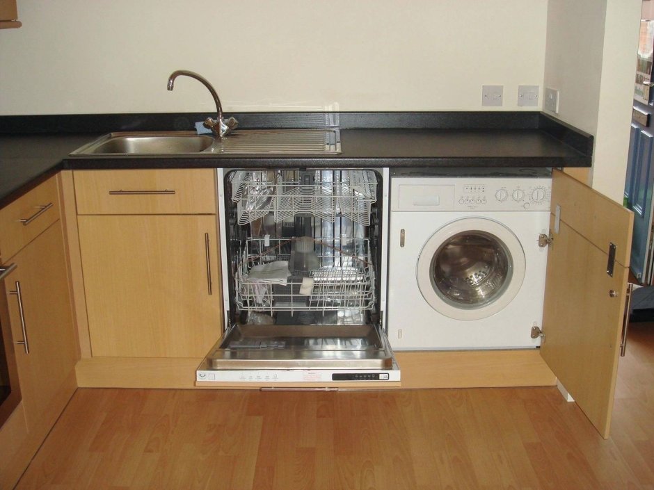 Посудомоечная машина на кухне
