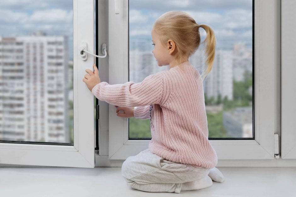 Детские замки на окна