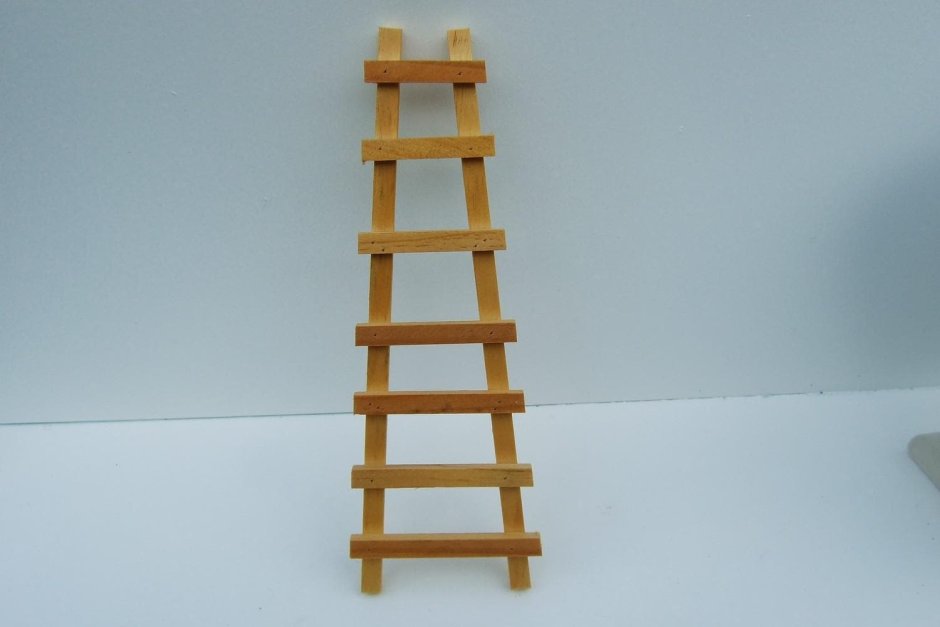 Лестница деревянная переносная