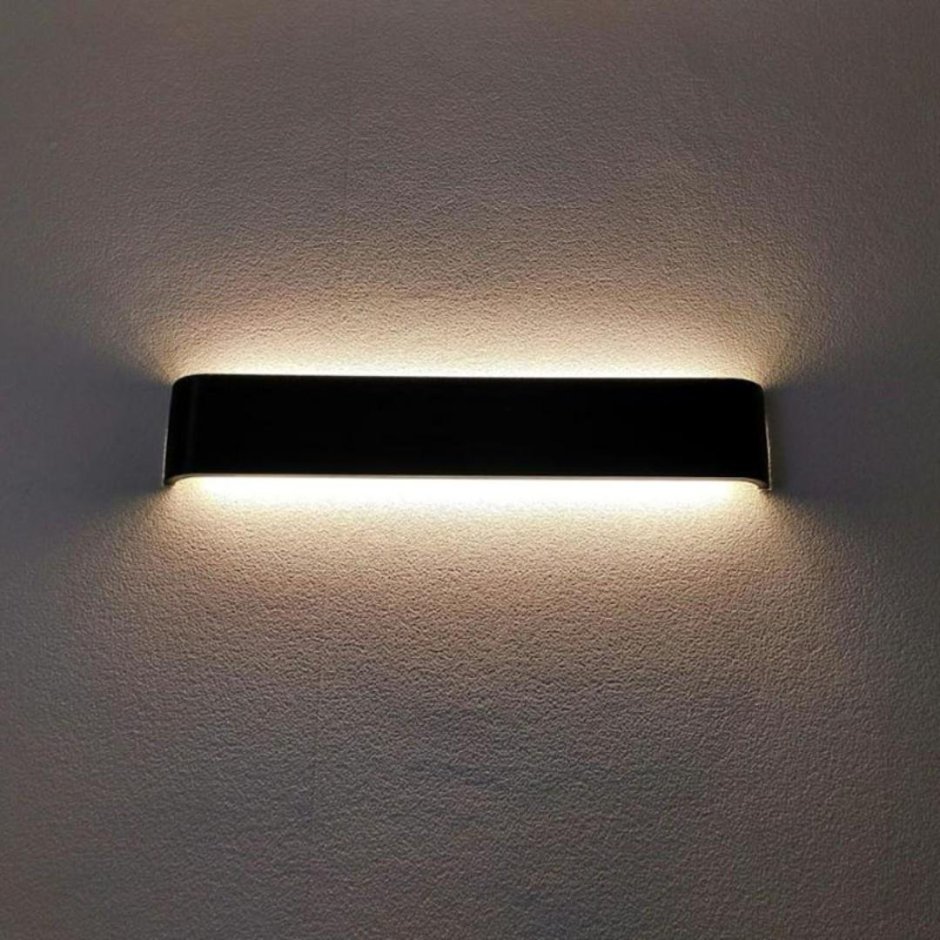 Настенный светодиодный светильник Elon цвета хром