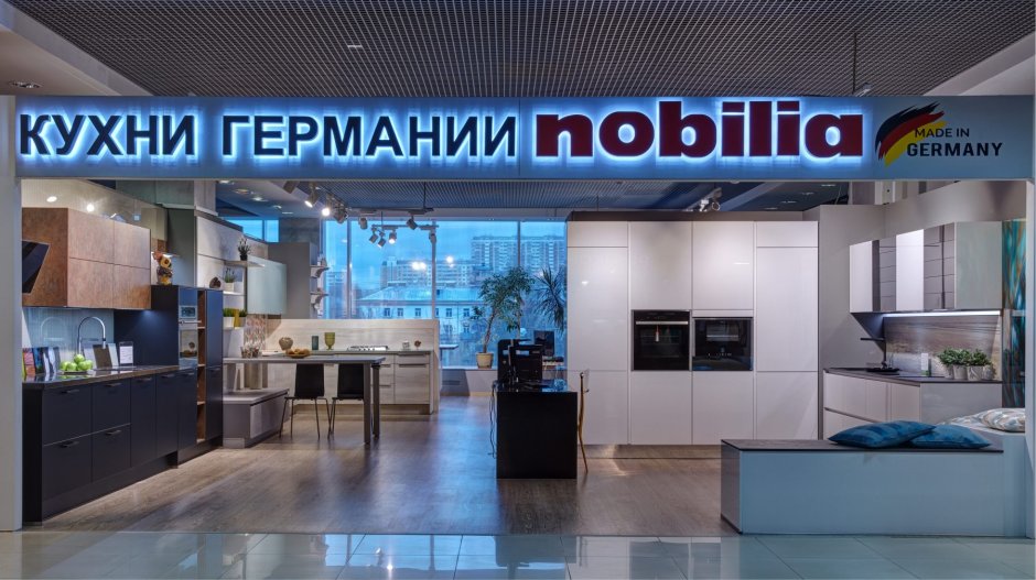 Кухонный гарнитур с антресолями
