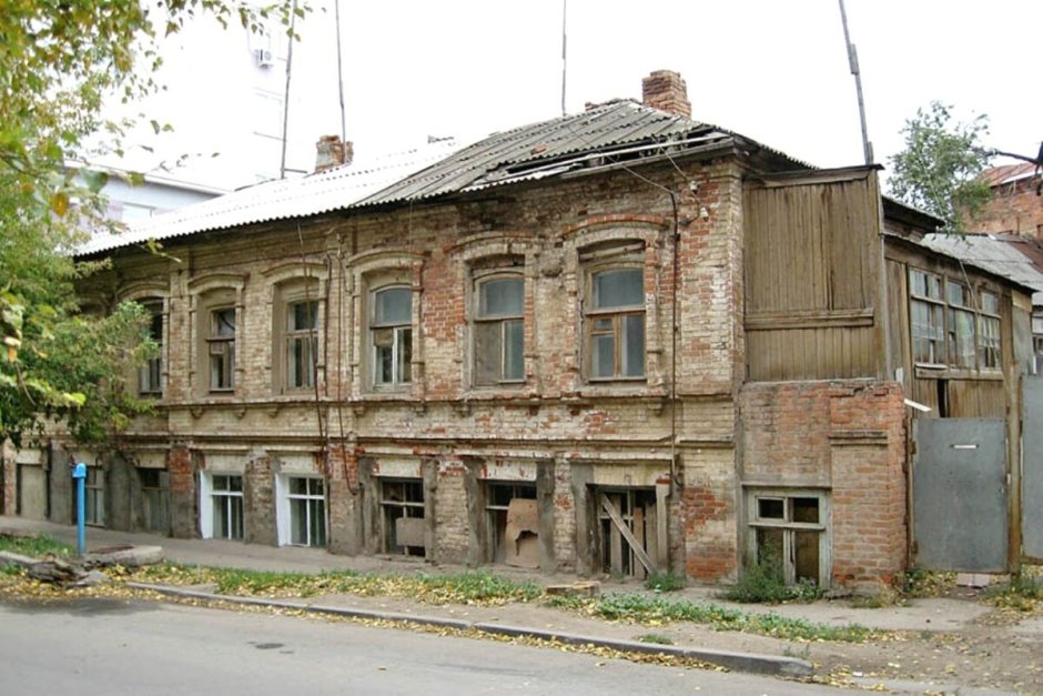 Старые дома в городе