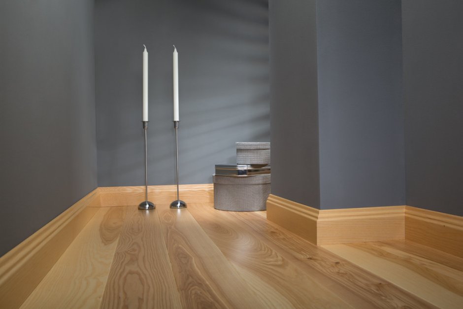 Плинтус Invisible Sofia