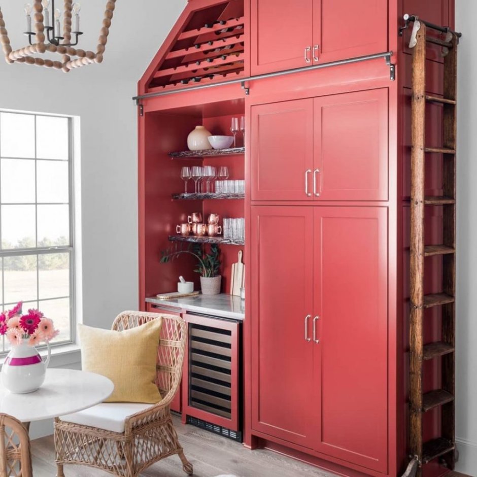 Cabinet Red