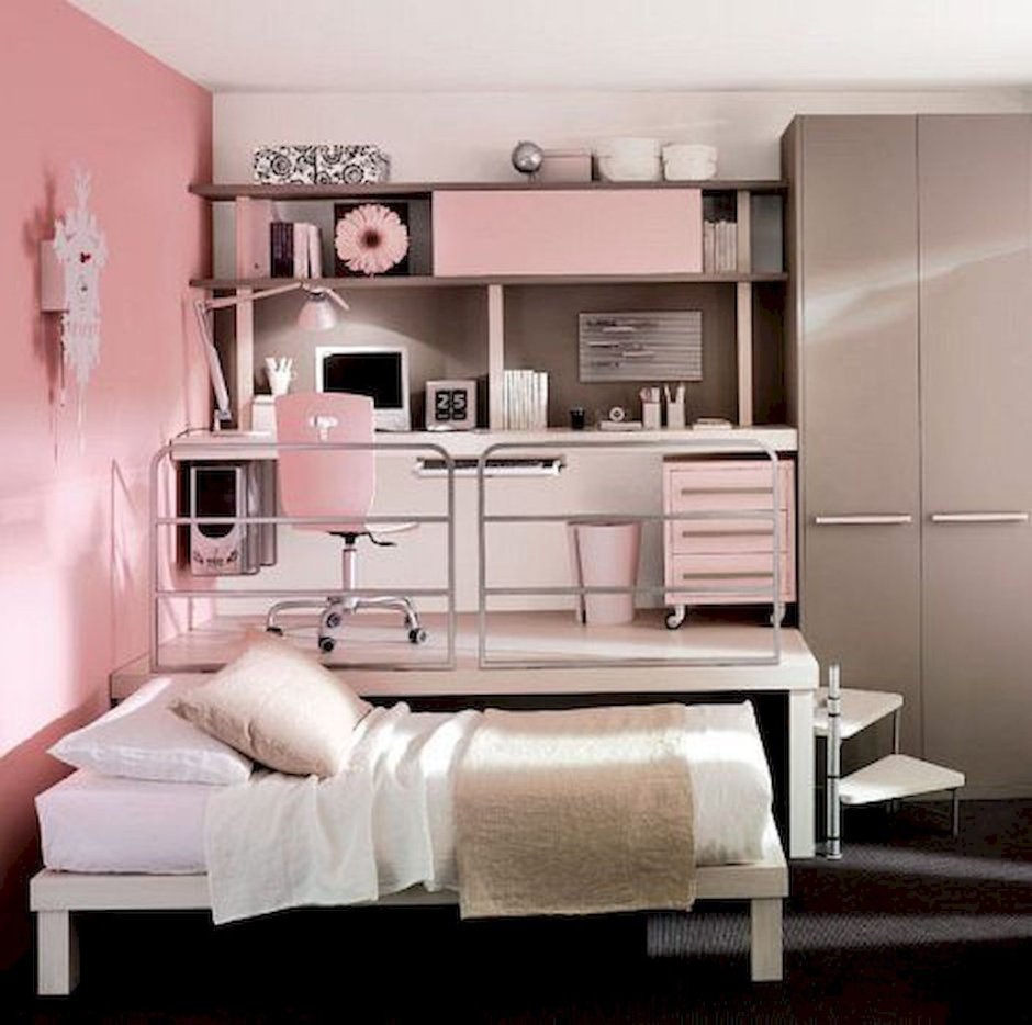 Комната для девочки в серо-розовых тонах