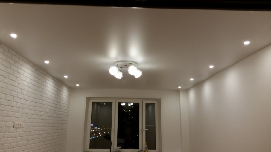 Реечные светильники для натяжных потолков