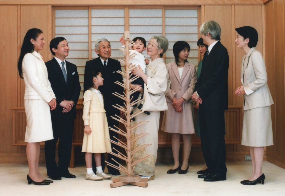 Император Японии Акихито семья