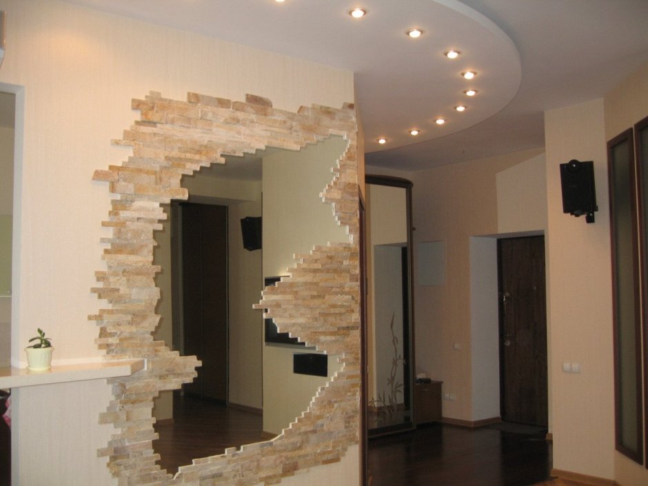 Отделка зеркала декоративным камнем