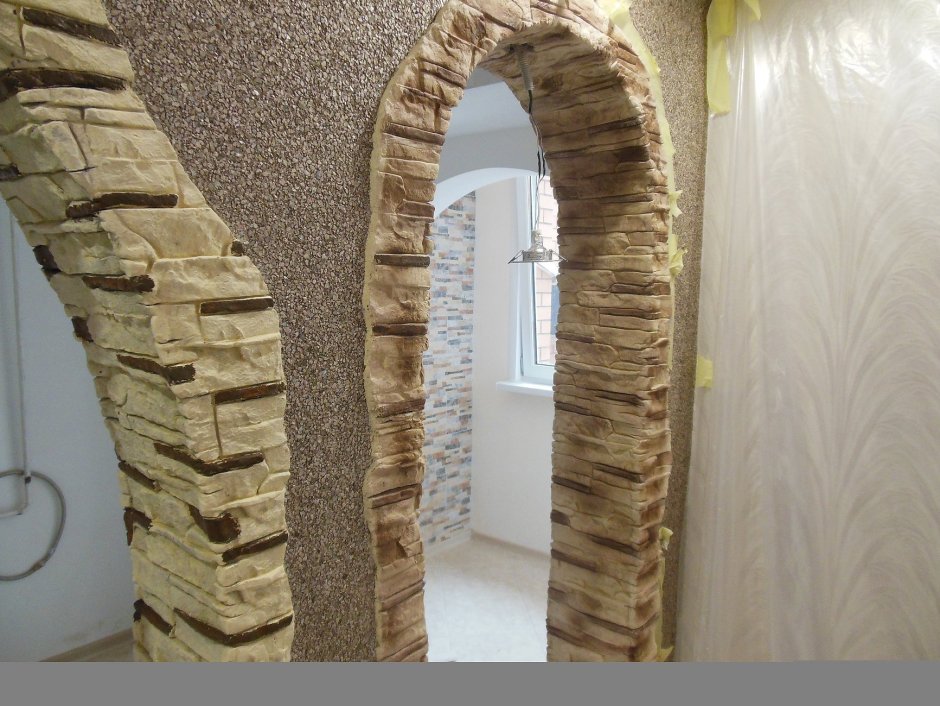 Отделка арки декоративным камнем