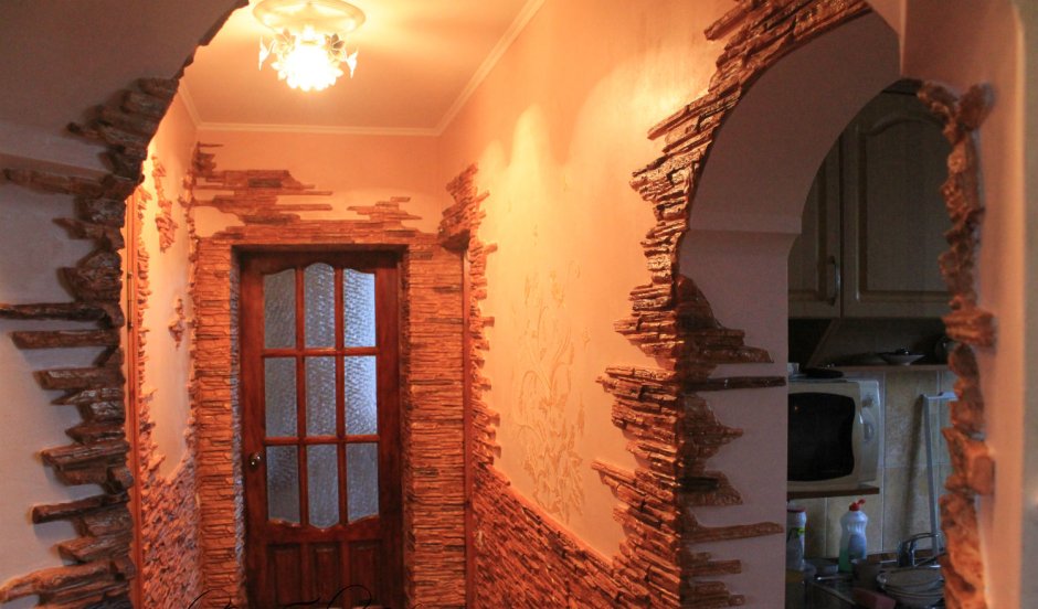 Арка отделанная декоративным камнем