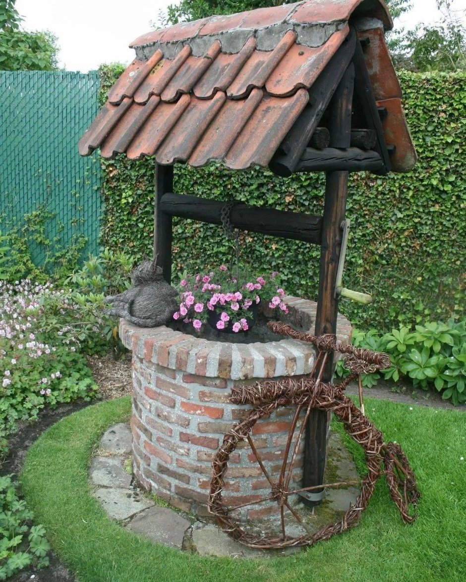 Обустройство колодца на даче