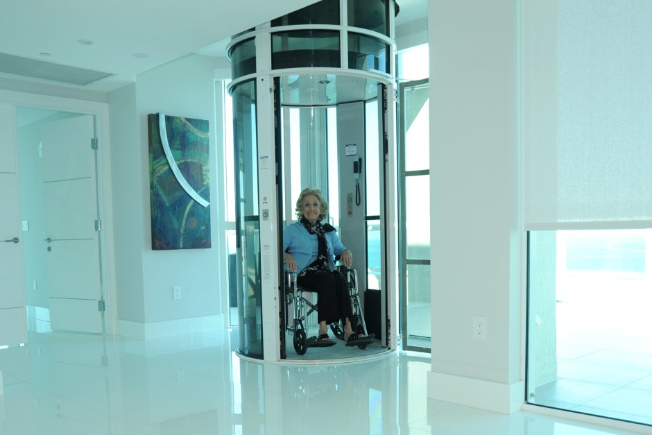 Лифт THYSSENKRUPP инвалидные