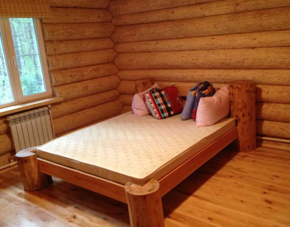 Шезлонг из бревен