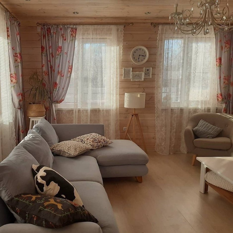 Маленькая гостиная на даче