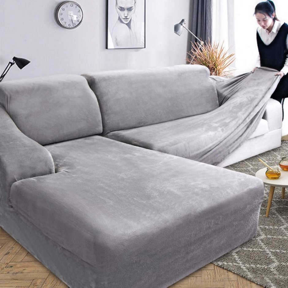 Плюшевый диван
