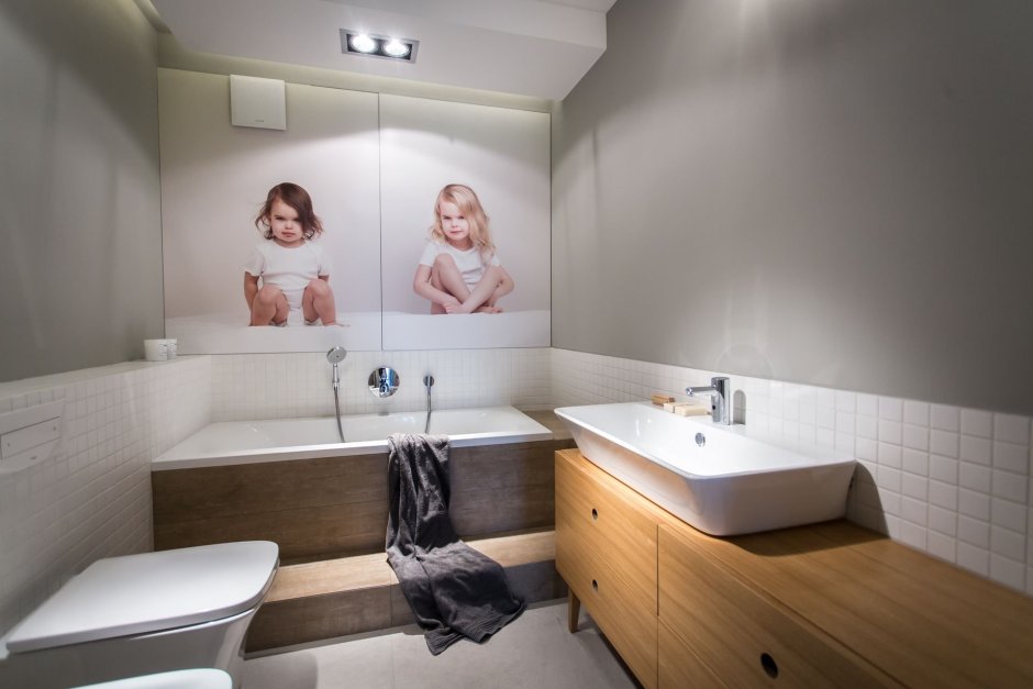 Картины в маленькую ванную комнату