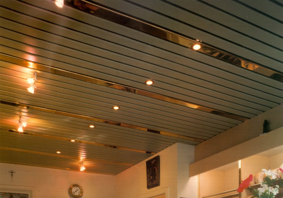 Подвесной перфорированный металлический потолок Албес