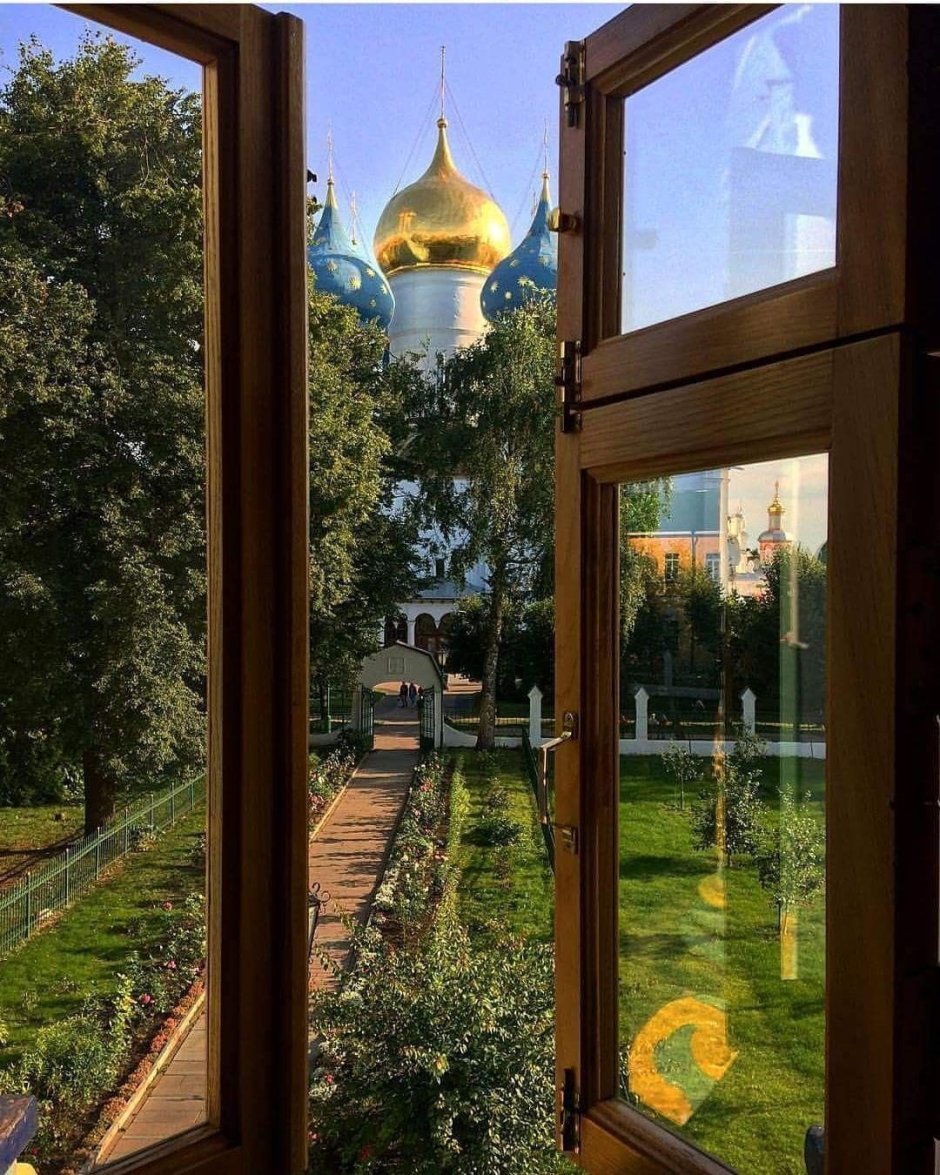 Пластиковые окна Рехау реклама