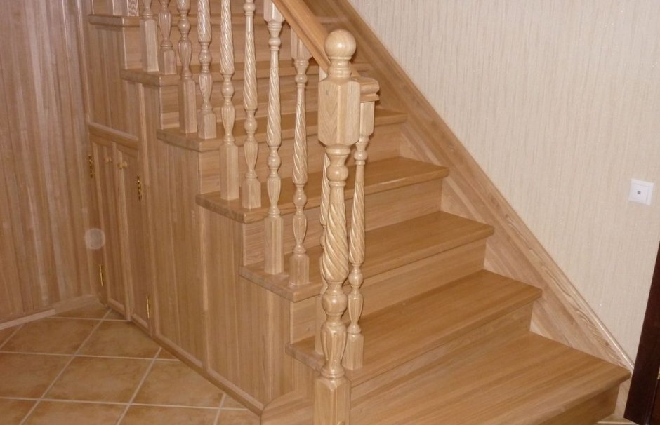 Лестница в каркасном доме