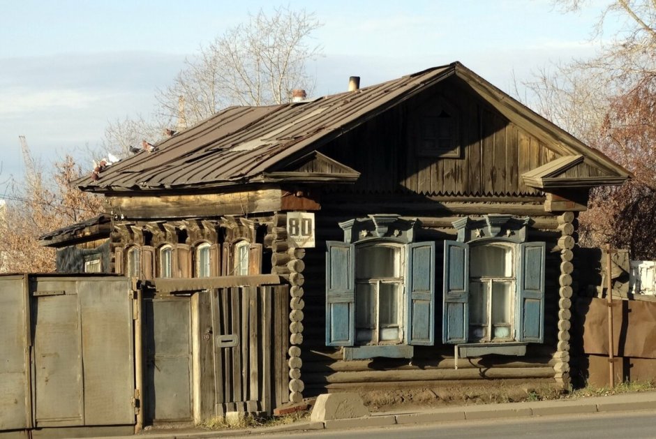 Старый деревянный домик