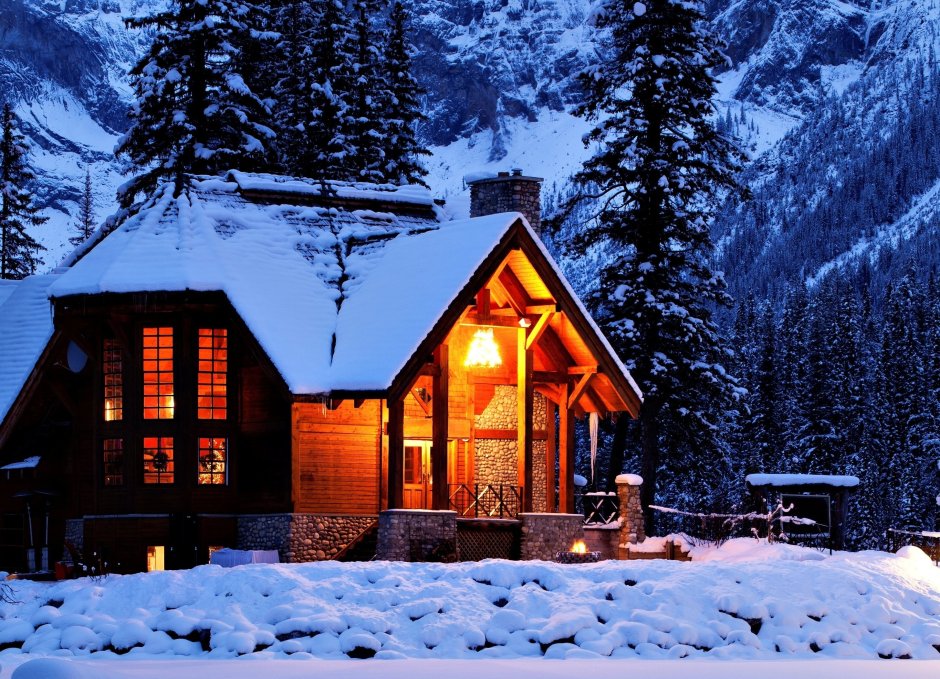Красивый дом в горах
