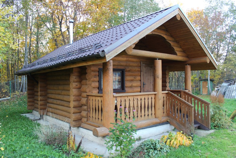 Дачный домик из бревна