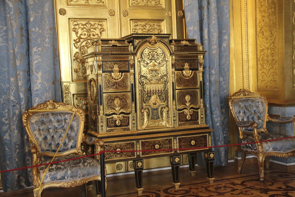 Зеркальный зал Екатерининского дворца
