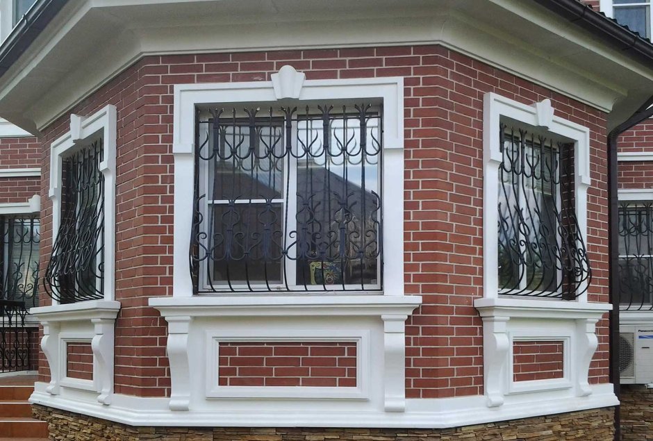 Кирпичное обрамление окон