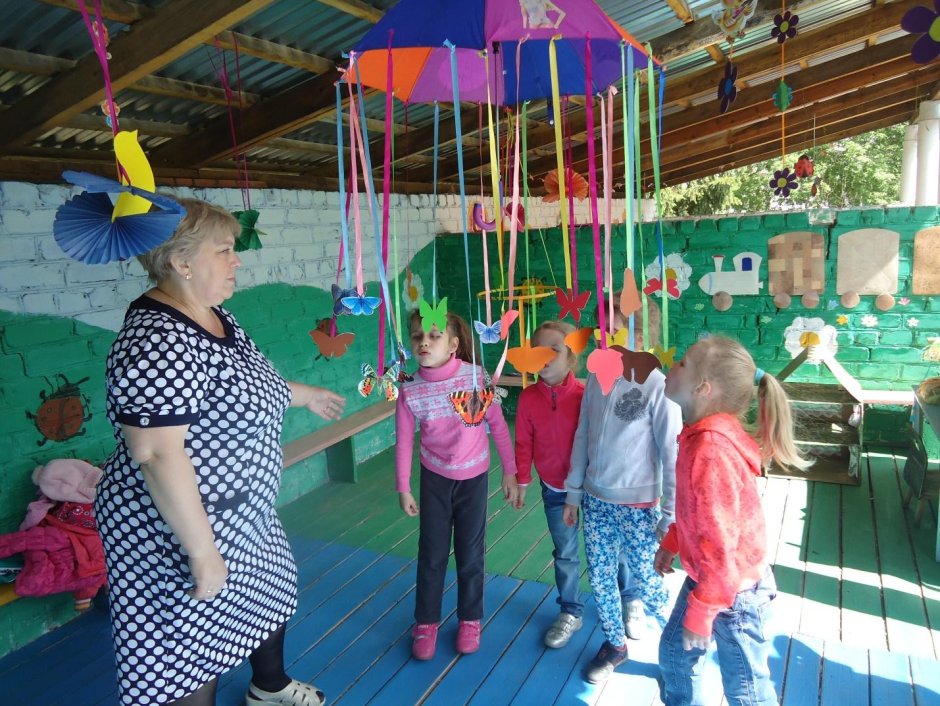 Украшения веранды в детский садик на площадку