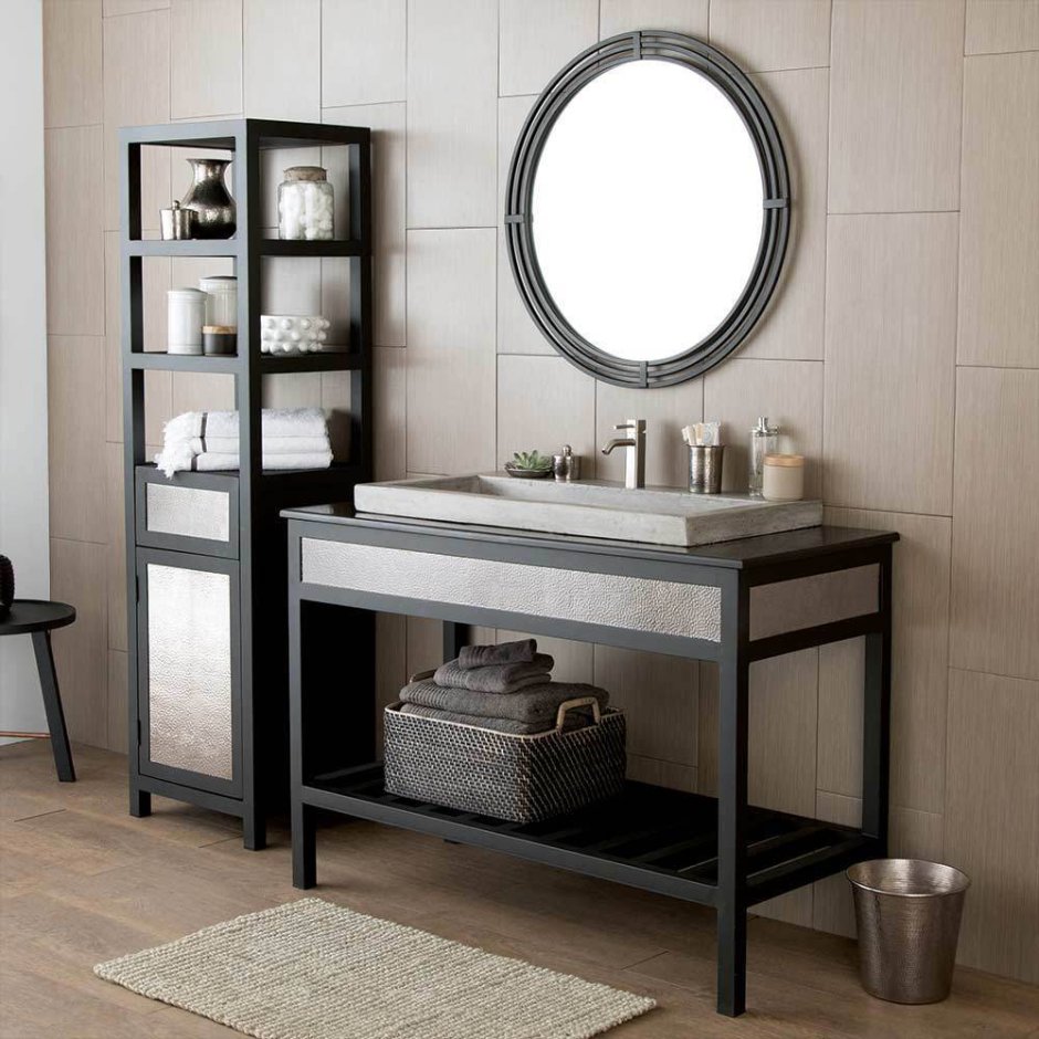 Косметический столик в ванной