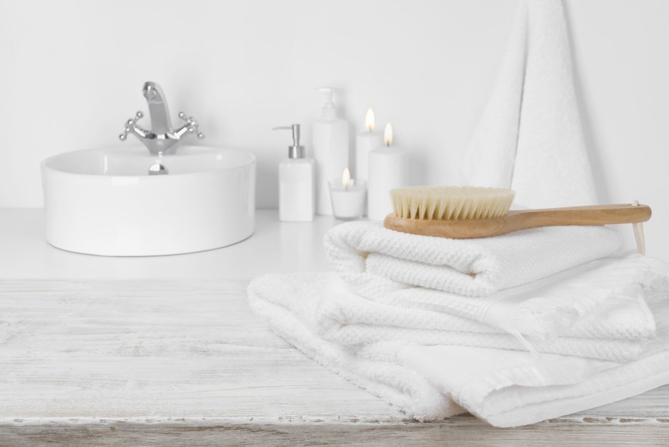 Ванная стол и полотенце