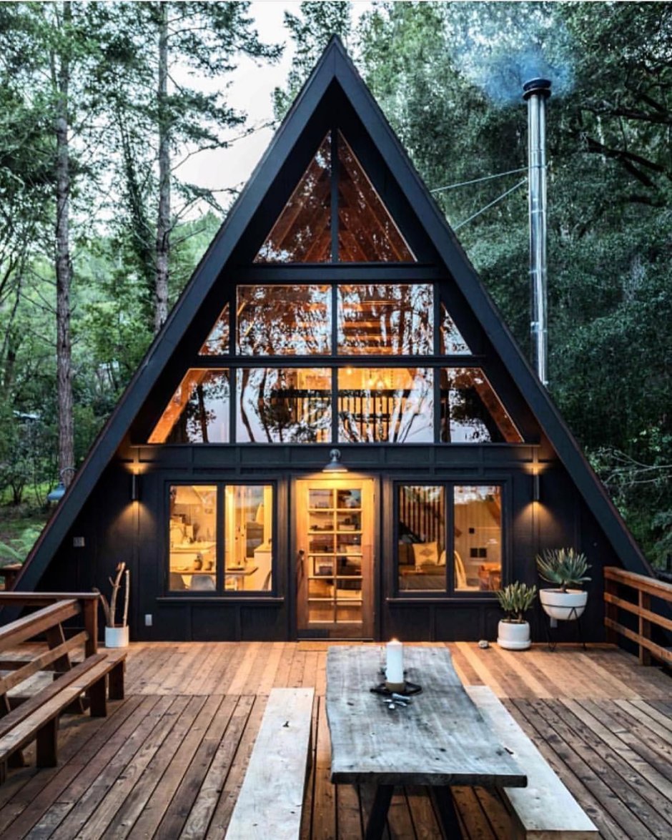 Дом-шалаш (или a-frame House )