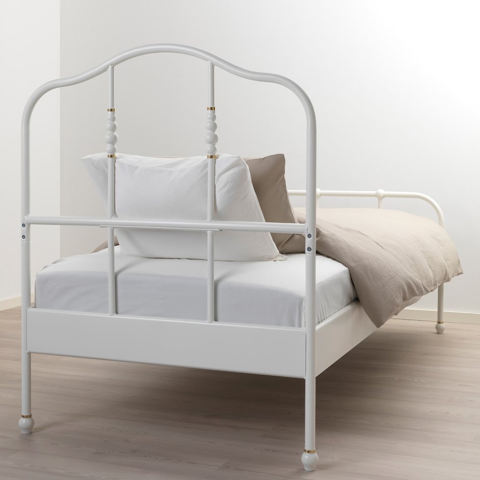 Sagstua White