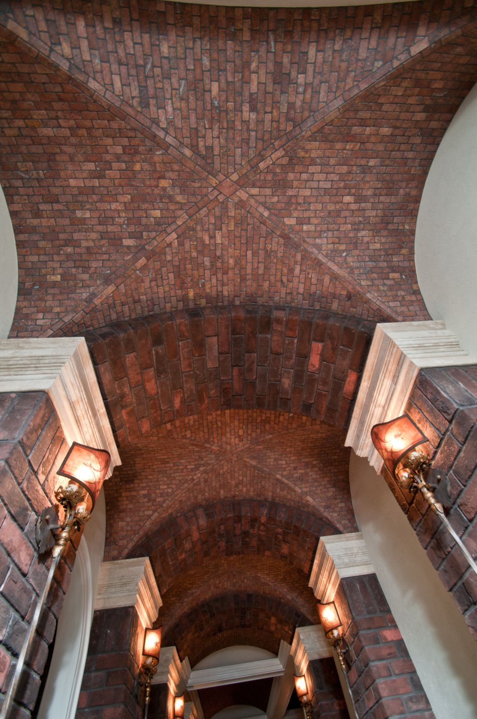 Кирпичные арочные сводчатые перекрытия