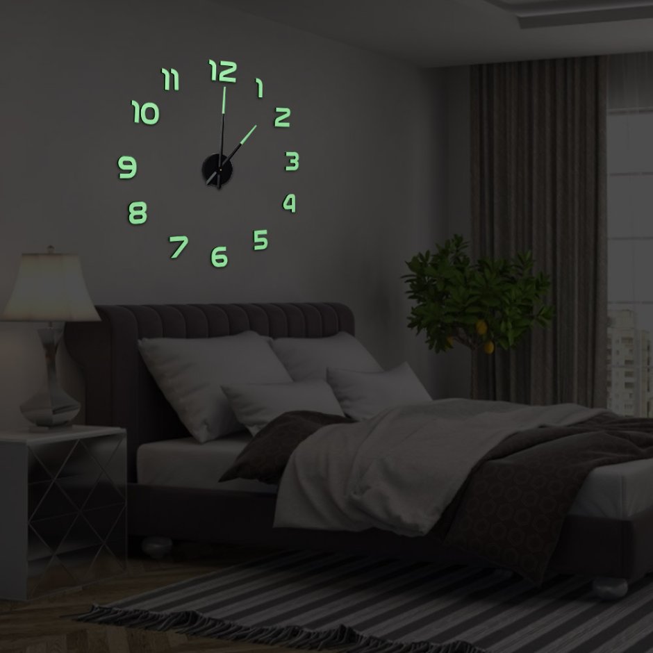 Часы на стену с подсветкой
