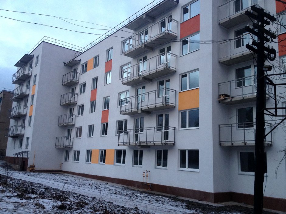Современные четырехэтажные дома