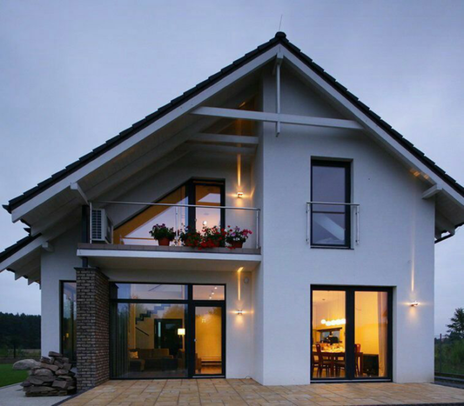 Современный дом с террасой