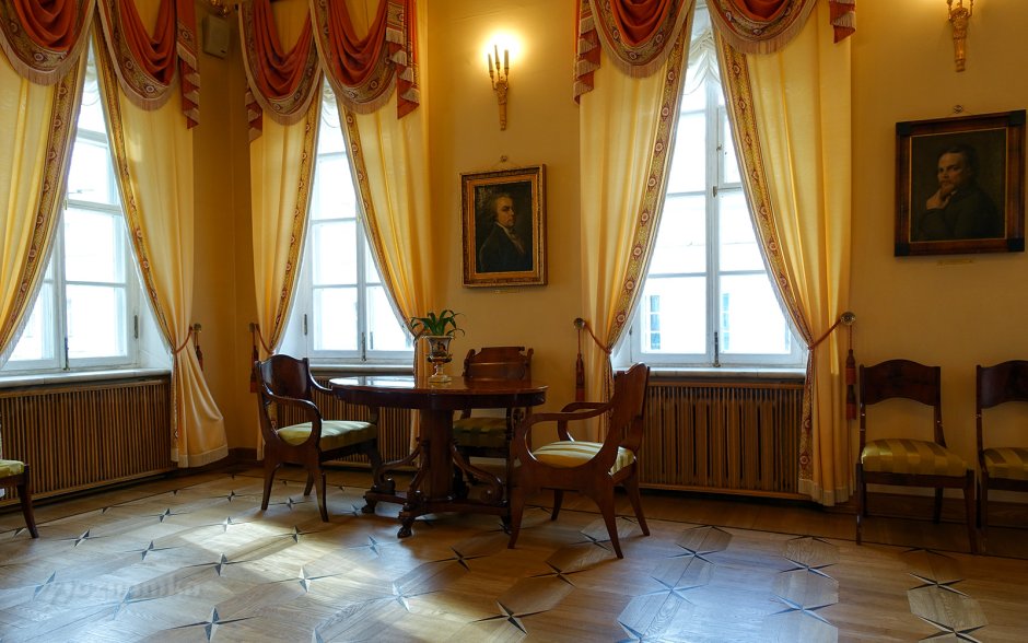 Пушкинский дом музей в Санкт-Петербурге