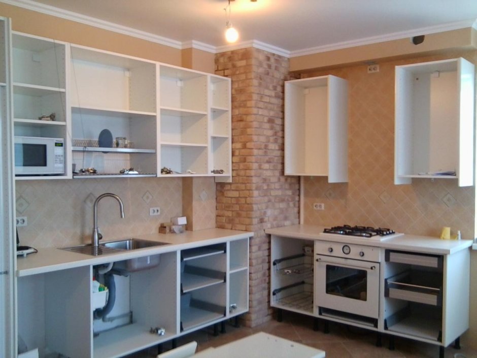 Кухонный гарнитур без фасадов