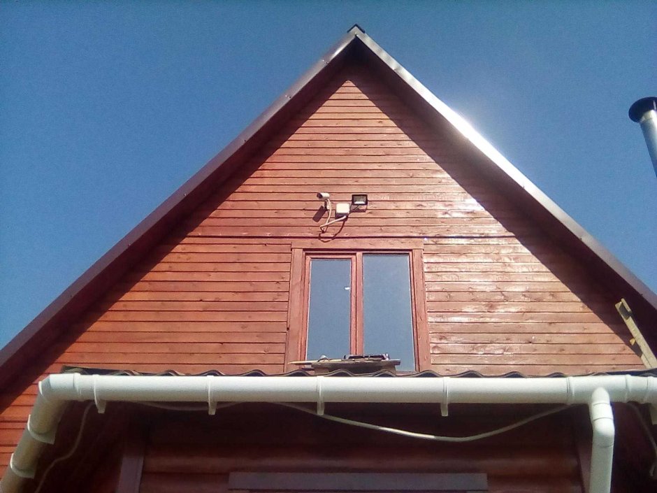 Покрашенные фронтоны