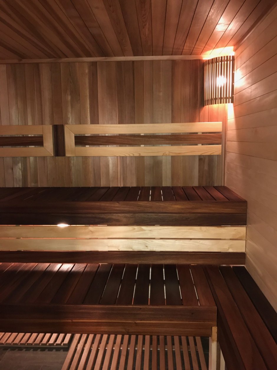 Парящие полки в бане