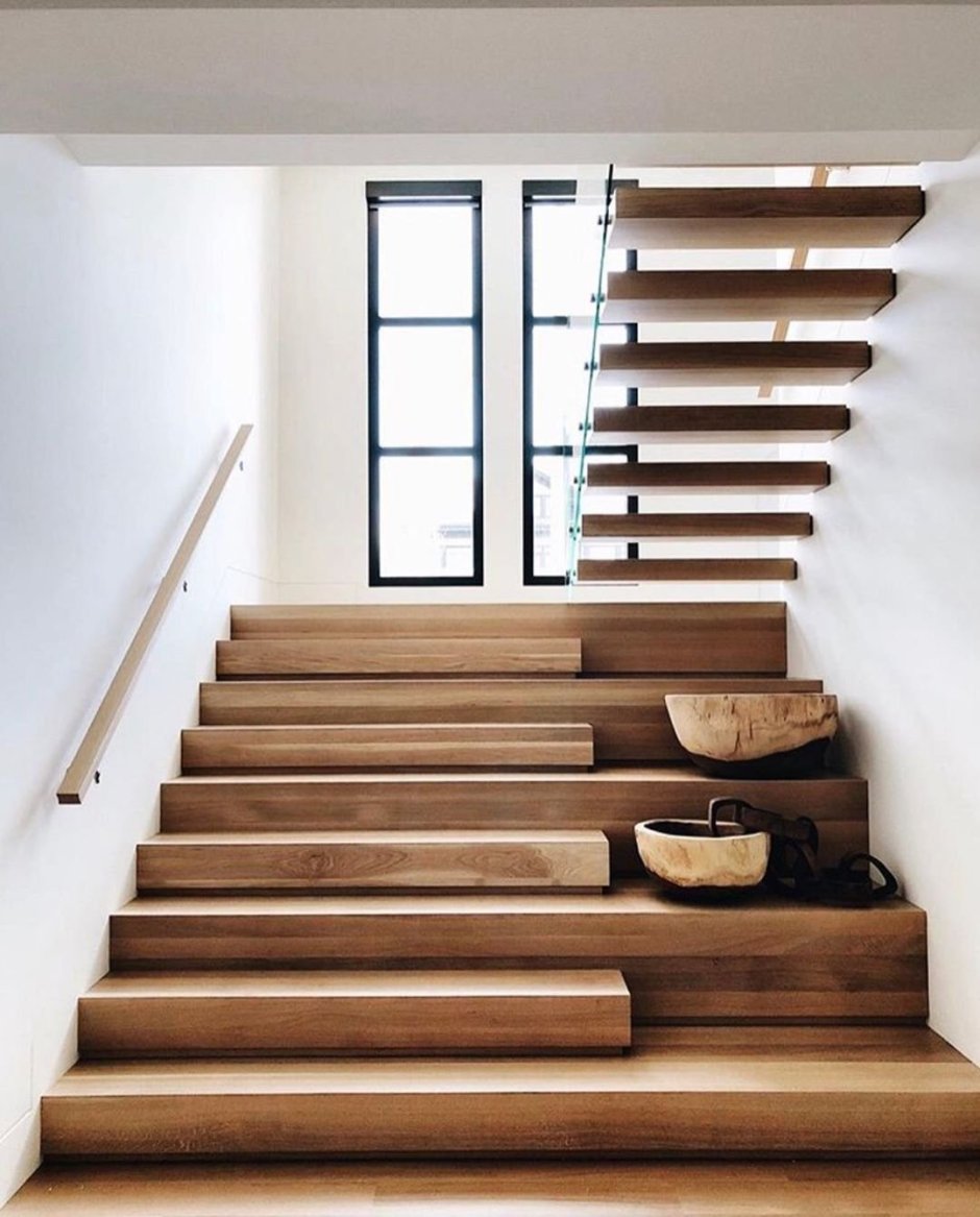 Самые красивые деревянные лестницы