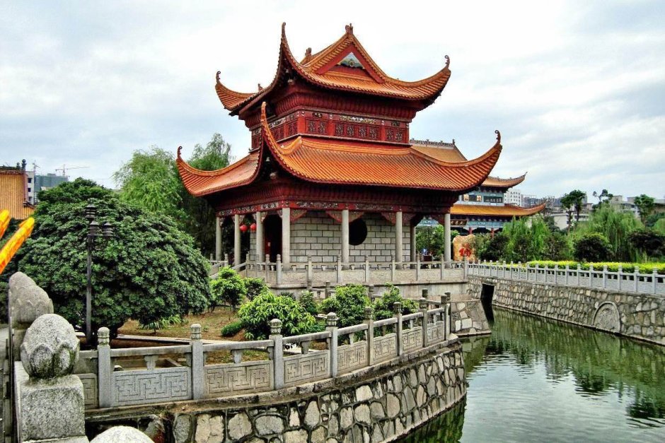 Храм юаньтун, Куньмин храм юаньтун