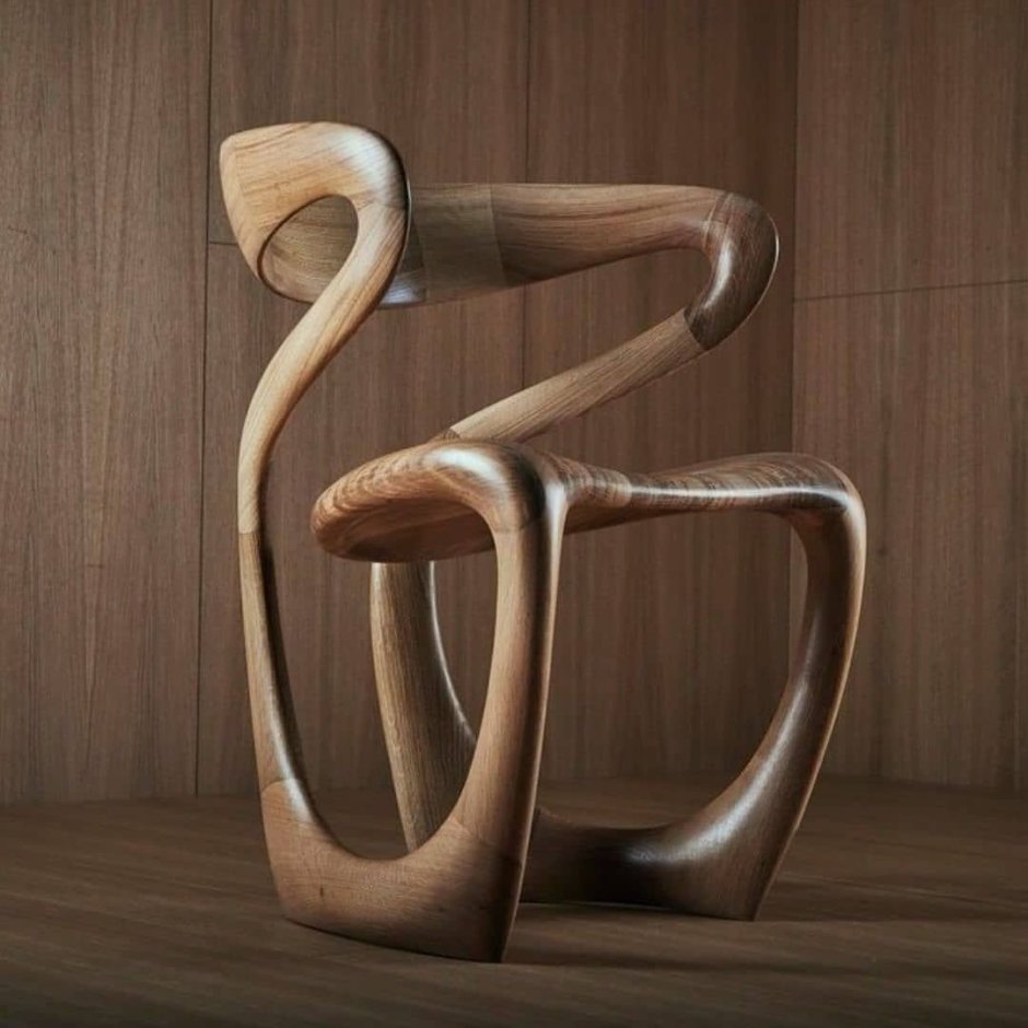 Необычные деревянные стулья