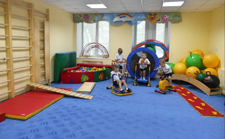 Зал для физкультурных занятий в детском саду