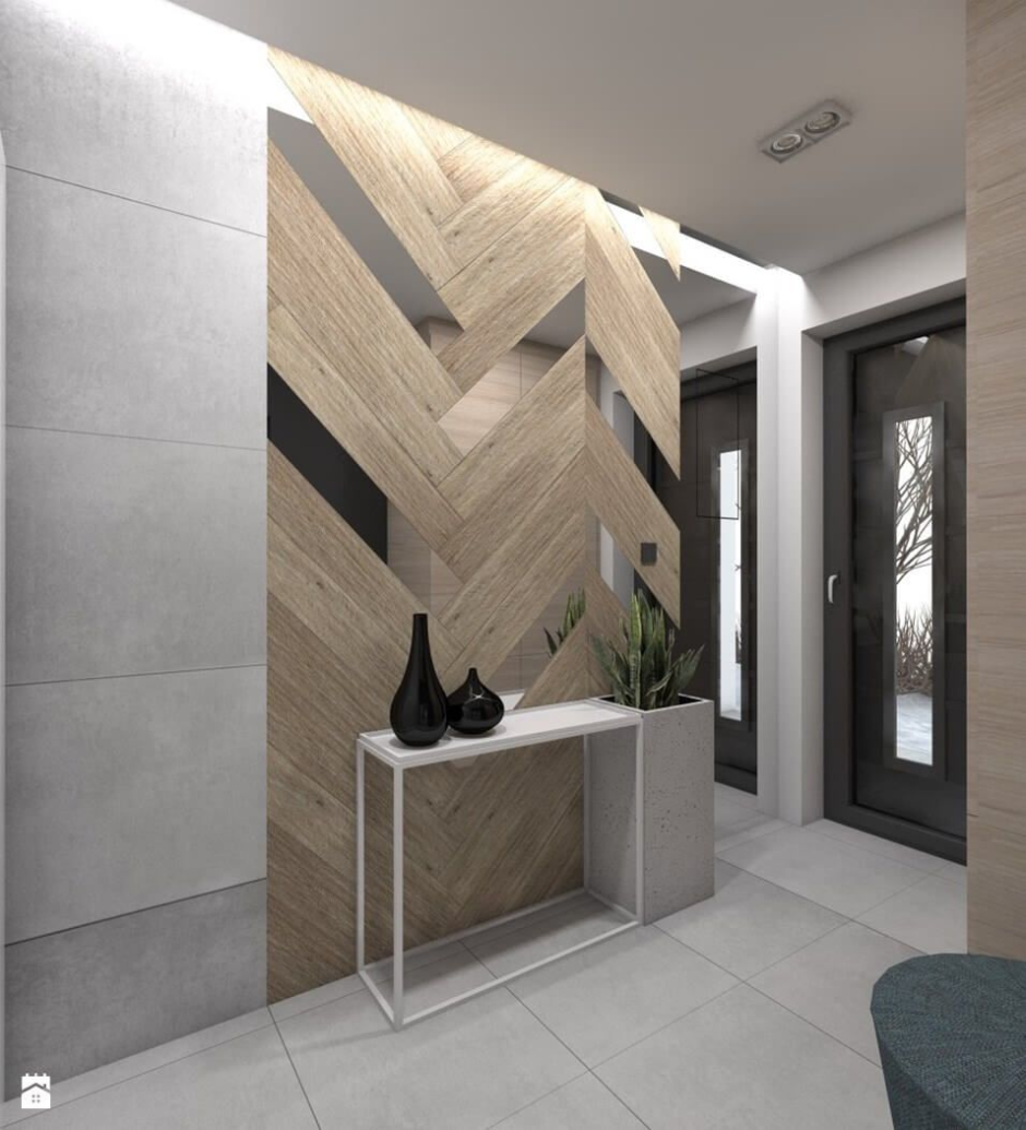 Керамогранит на стене в прихожей