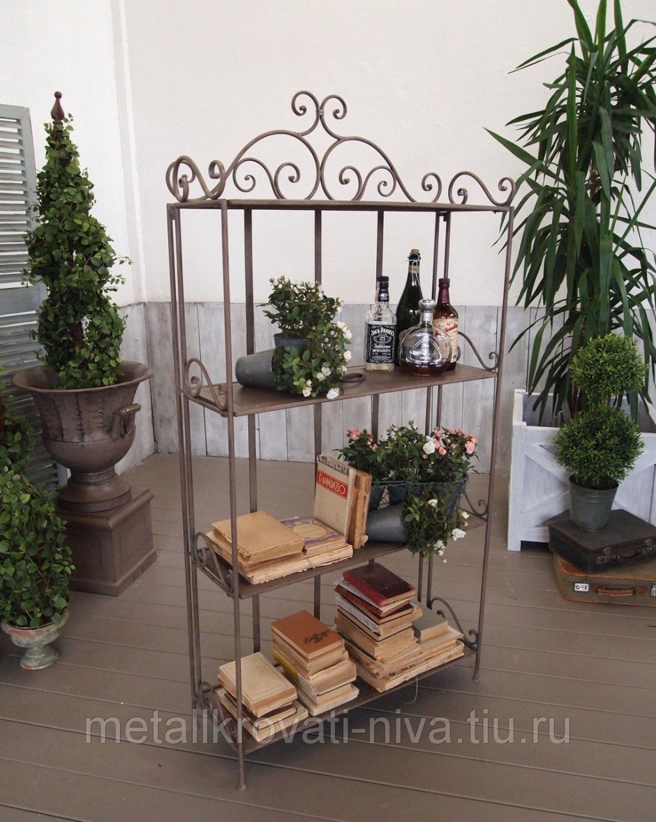 Металлические изделия для цветов