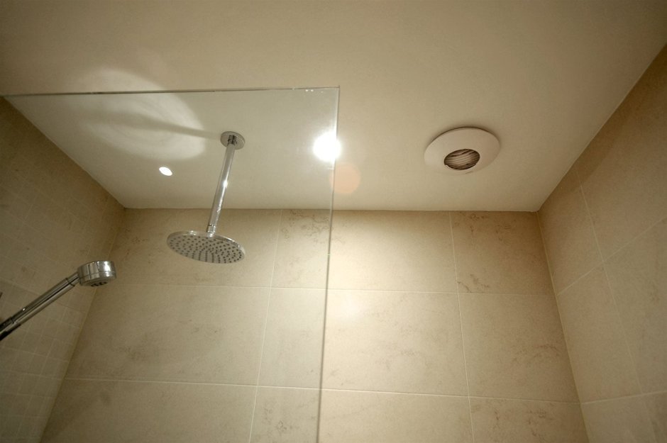 Потолочная вентиляция в ванной